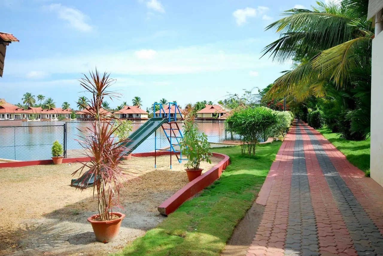 Sterling Lake Palace Alleppey Alappuzha Indien