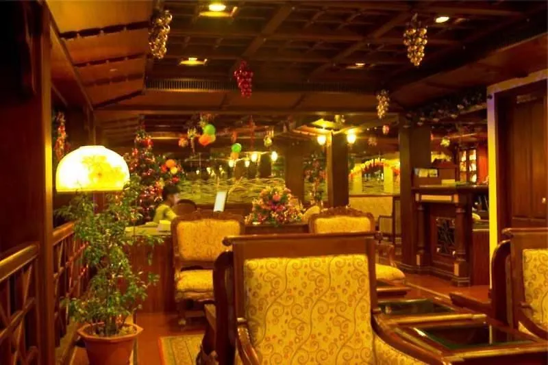 Sterling Lake Palace Alleppey Alappuzha 5*,