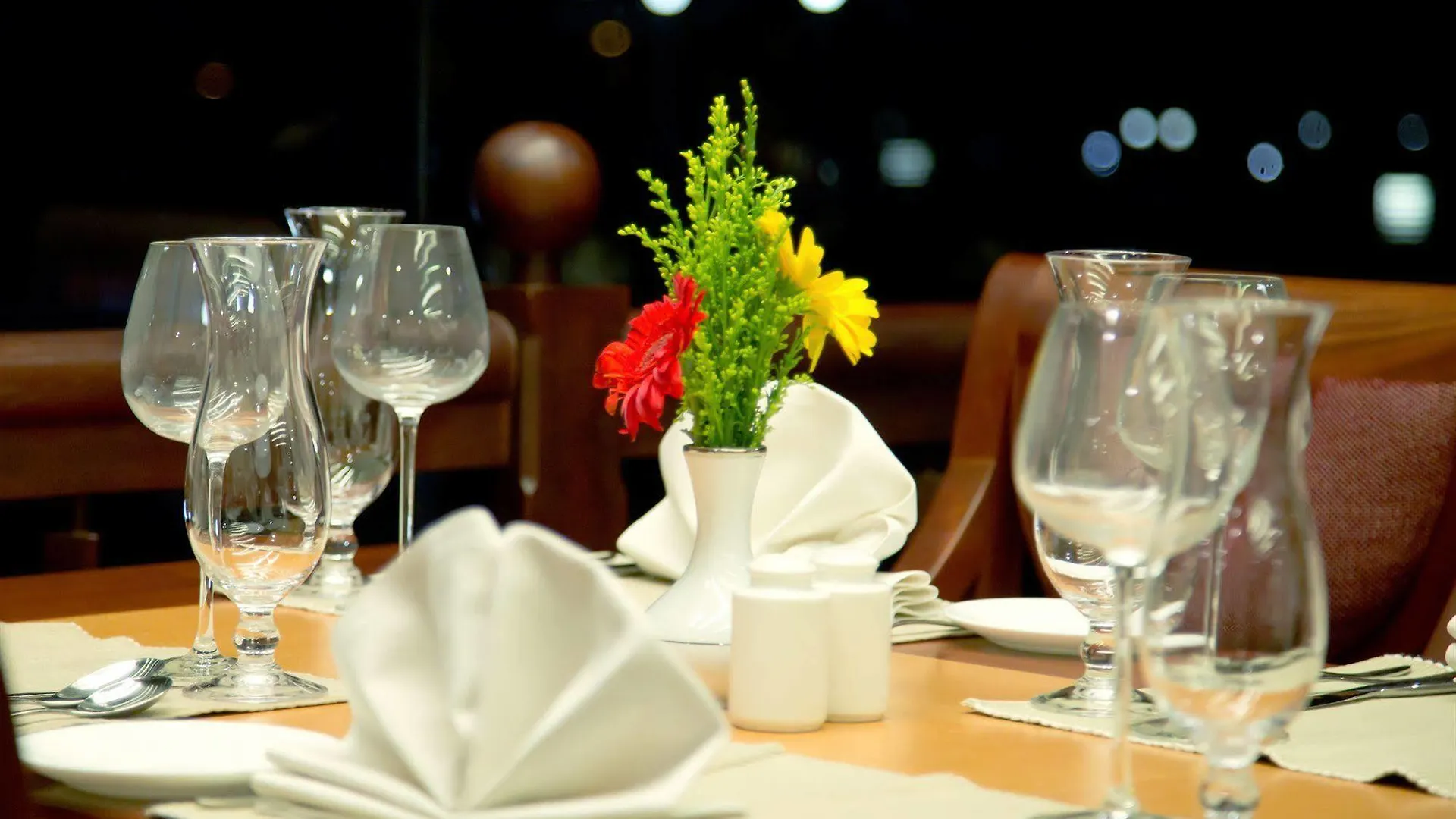 Sterling Lake Palace Alleppey Alappuzha 5*,  Indien