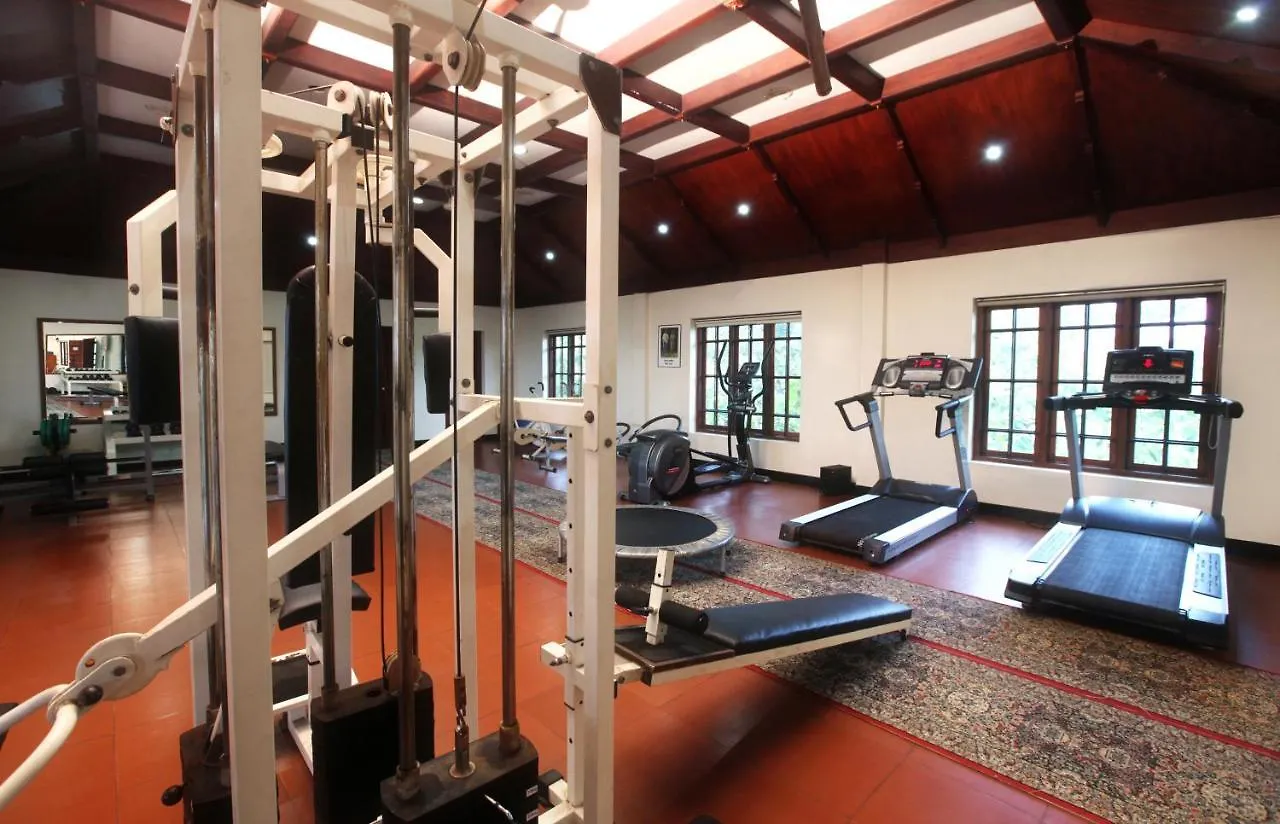 Sterling Lake Palace Alleppey Alappuzha 5*,  Hindistan